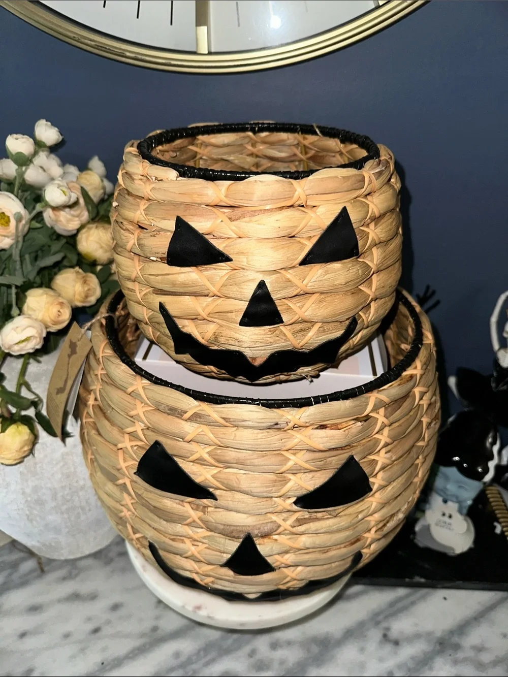 Handwoven Pumpkin Face Baskets - Natural Wicker Halloween Décor Jack o lantern